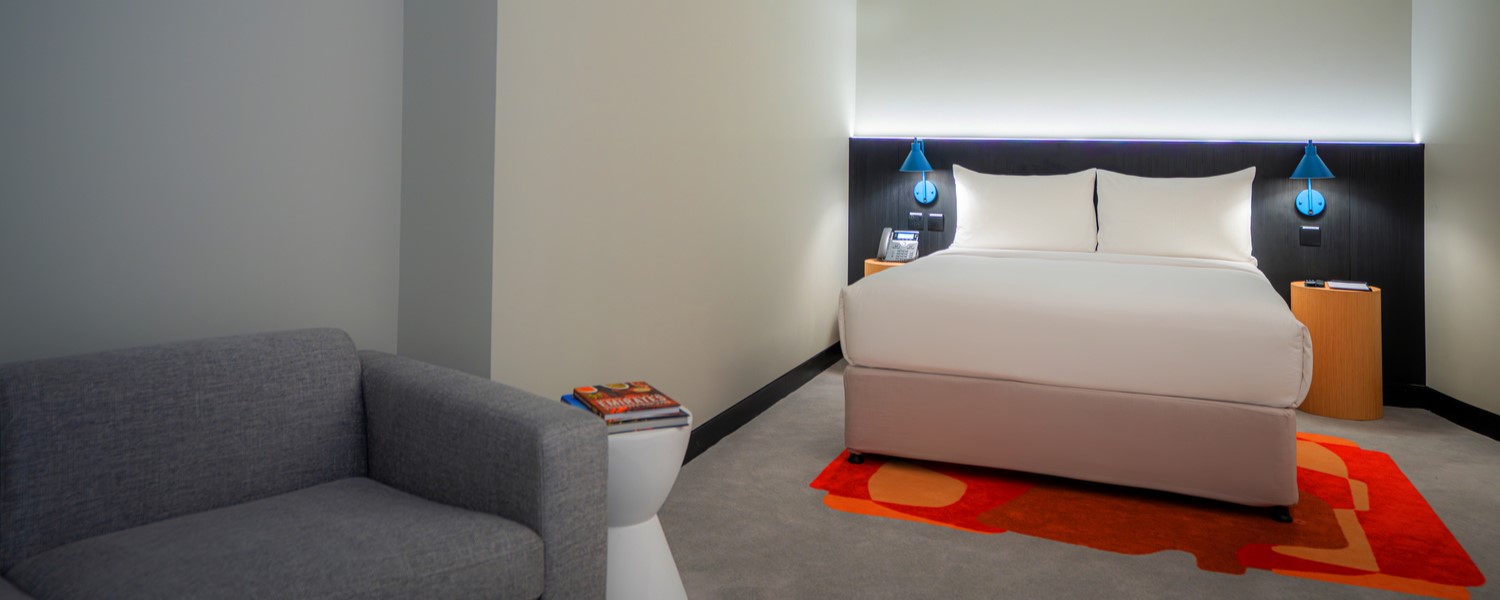 Family-Room-2-1500x600.jpg